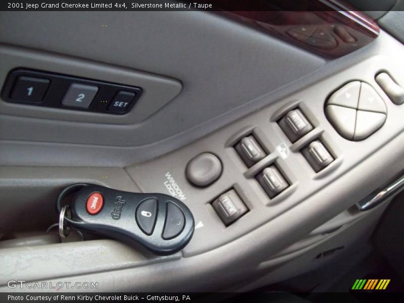 Silverstone Metallic / Taupe 2001 Jeep Grand Cherokee Limited 4x4