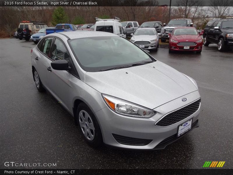 Ingot Silver / Charcoal Black 2016 Ford Focus S Sedan
