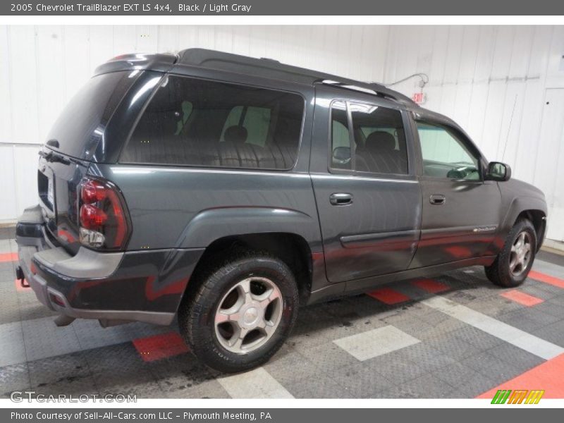 Black / Light Gray 2005 Chevrolet TrailBlazer EXT LS 4x4