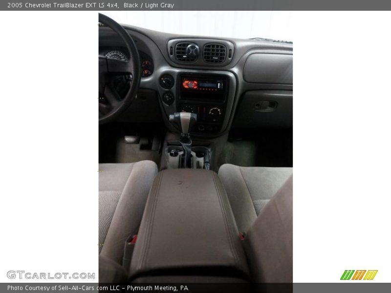 Black / Light Gray 2005 Chevrolet TrailBlazer EXT LS 4x4