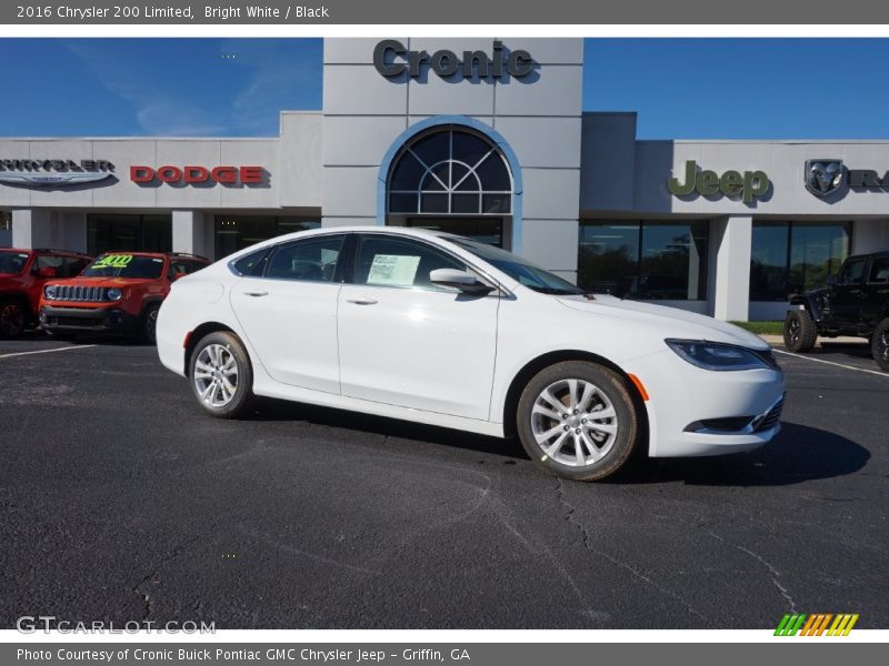 Bright White / Black 2016 Chrysler 200 Limited