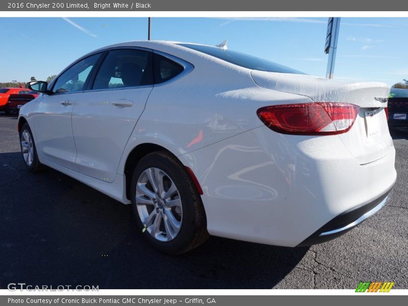 Bright White / Black 2016 Chrysler 200 Limited