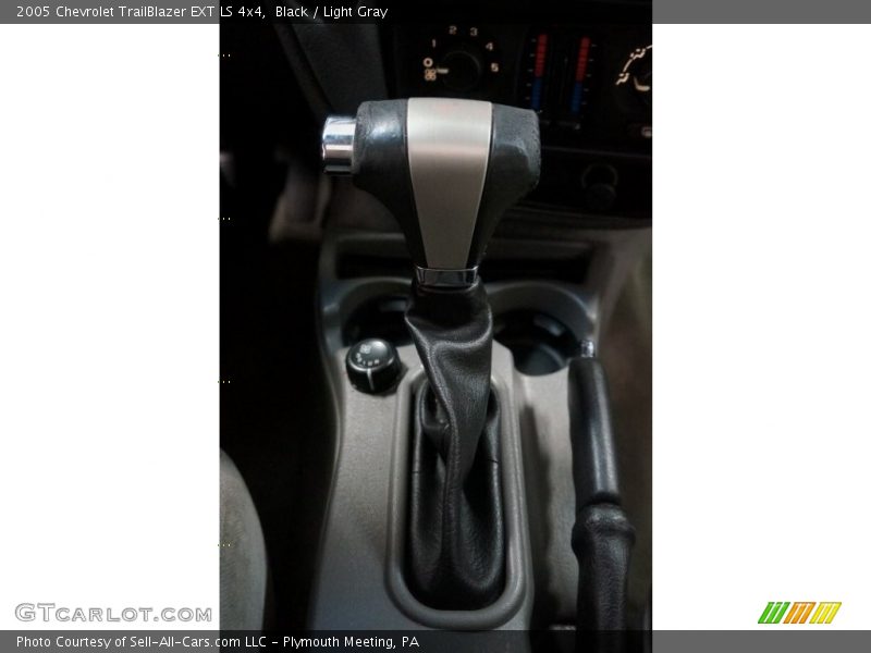 Black / Light Gray 2005 Chevrolet TrailBlazer EXT LS 4x4
