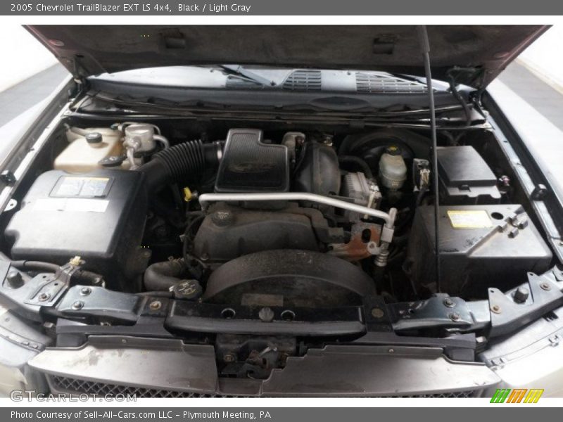 Black / Light Gray 2005 Chevrolet TrailBlazer EXT LS 4x4