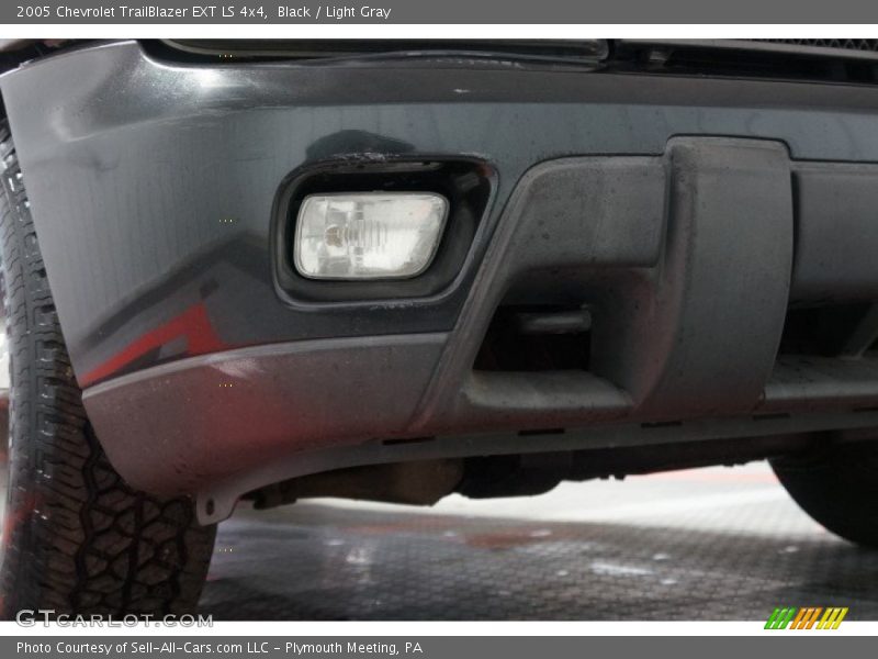 Black / Light Gray 2005 Chevrolet TrailBlazer EXT LS 4x4