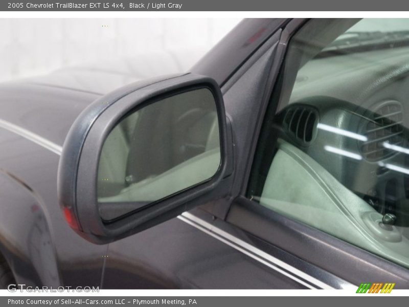Black / Light Gray 2005 Chevrolet TrailBlazer EXT LS 4x4