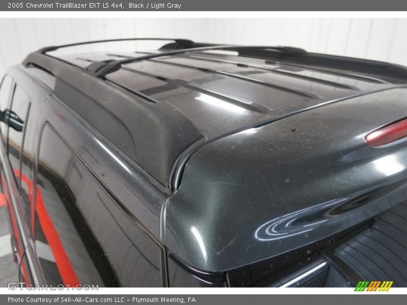 Black / Light Gray 2005 Chevrolet TrailBlazer EXT LS 4x4