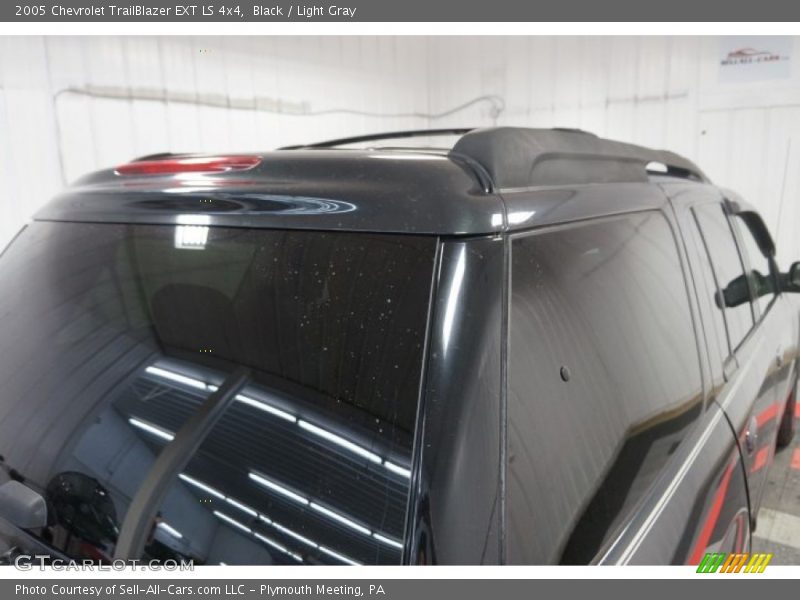 Black / Light Gray 2005 Chevrolet TrailBlazer EXT LS 4x4