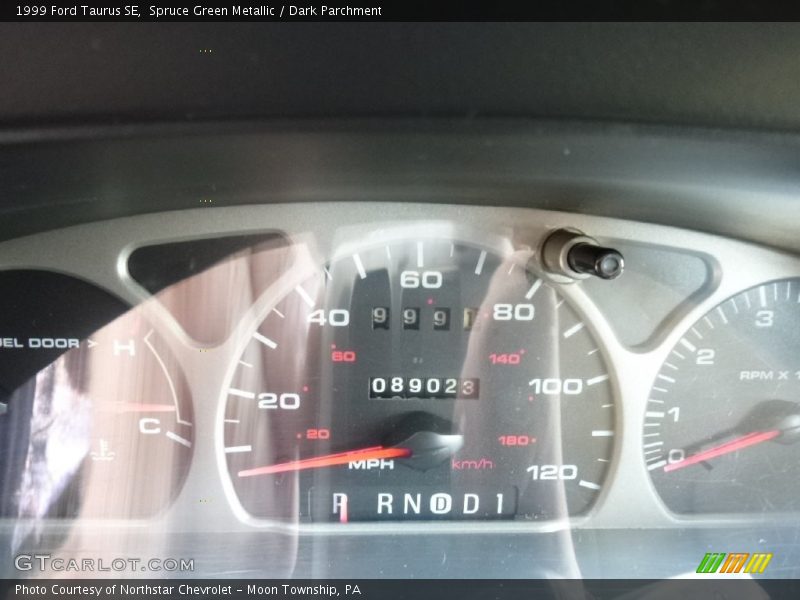 Spruce Green Metallic / Dark Parchment 1999 Ford Taurus SE