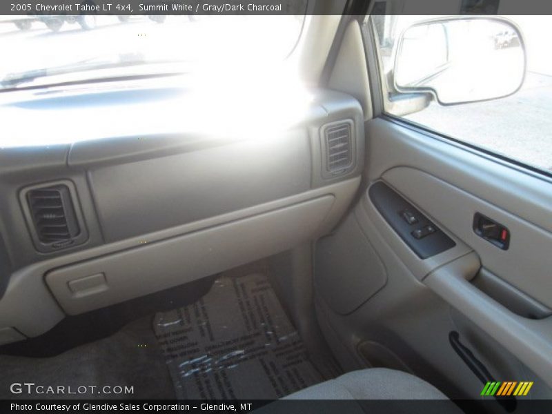 Summit White / Gray/Dark Charcoal 2005 Chevrolet Tahoe LT 4x4