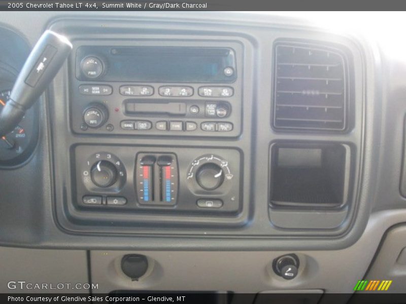 Summit White / Gray/Dark Charcoal 2005 Chevrolet Tahoe LT 4x4