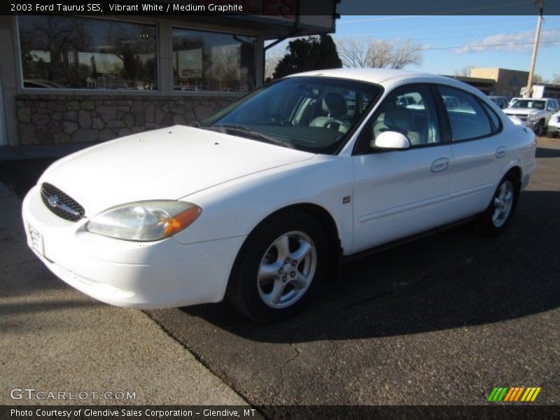 Vibrant White / Medium Graphite 2003 Ford Taurus SES