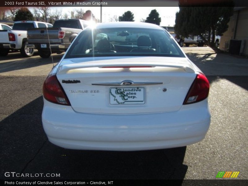 Vibrant White / Medium Graphite 2003 Ford Taurus SES