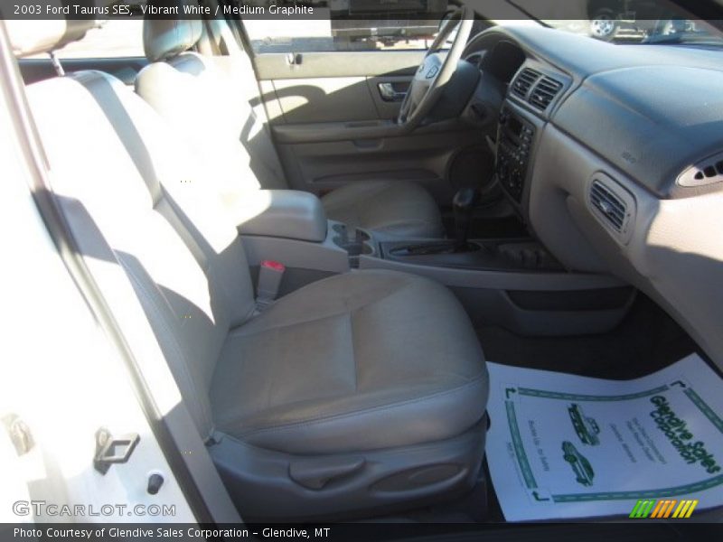 Vibrant White / Medium Graphite 2003 Ford Taurus SES