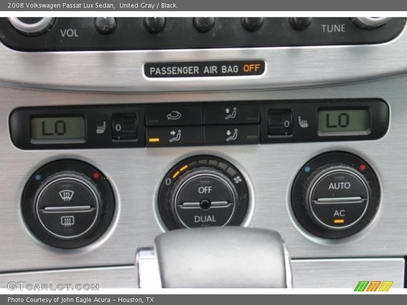 United Gray / Black 2008 Volkswagen Passat Lux Sedan