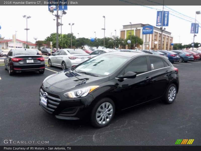 Black Noir Pearl / Black 2016 Hyundai Elantra GT