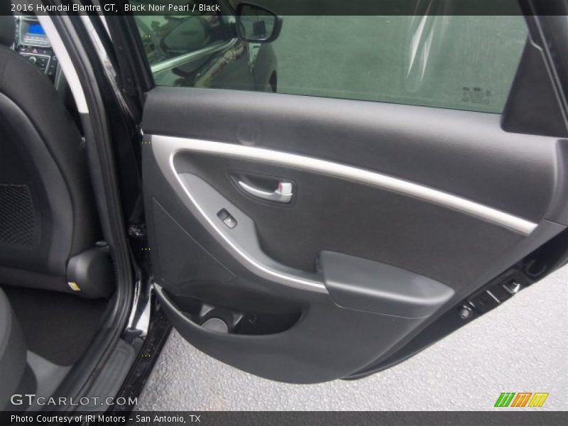 Black Noir Pearl / Black 2016 Hyundai Elantra GT