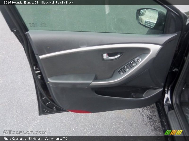 Black Noir Pearl / Black 2016 Hyundai Elantra GT