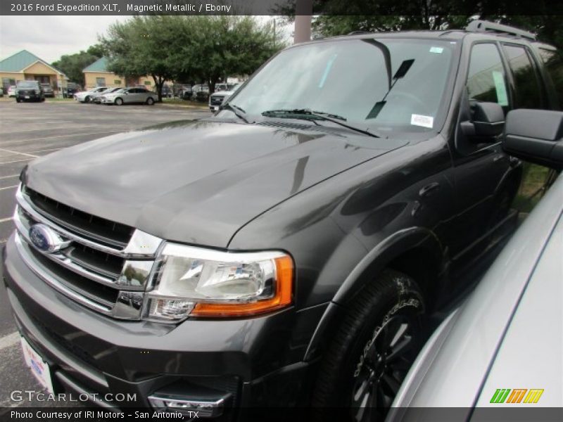 Magnetic Metallic / Ebony 2016 Ford Expedition XLT