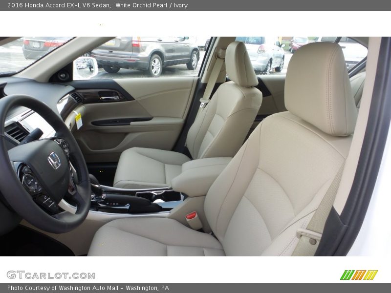 Front Seat of 2016 Accord EX-L V6 Sedan