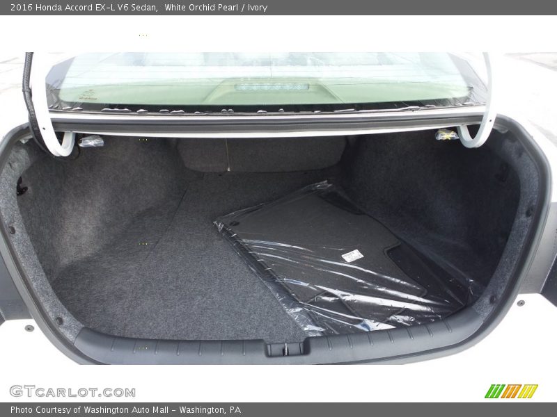  2016 Accord EX-L V6 Sedan Trunk