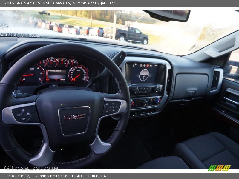 Summit White / Jet Black 2016 GMC Sierra 1500 SLE Crew Cab