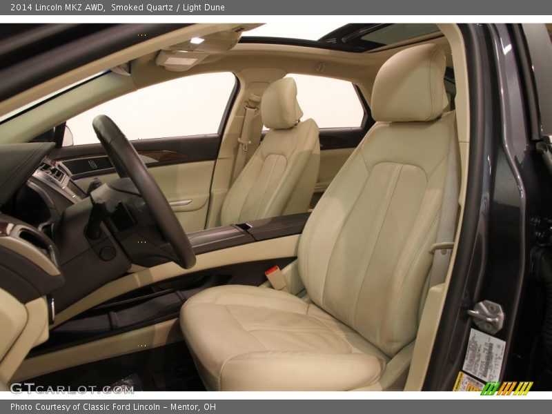 Front Seat of 2014 MKZ AWD