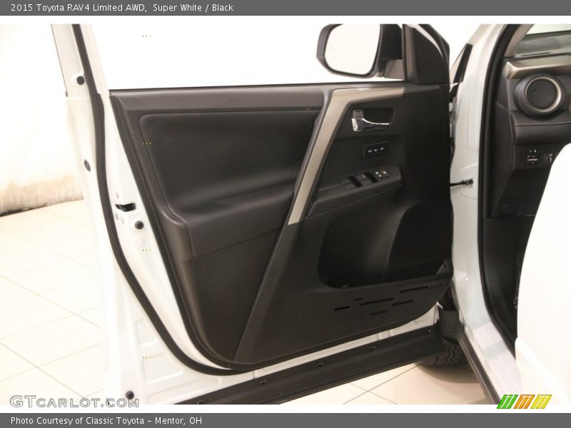 Super White / Black 2015 Toyota RAV4 Limited AWD
