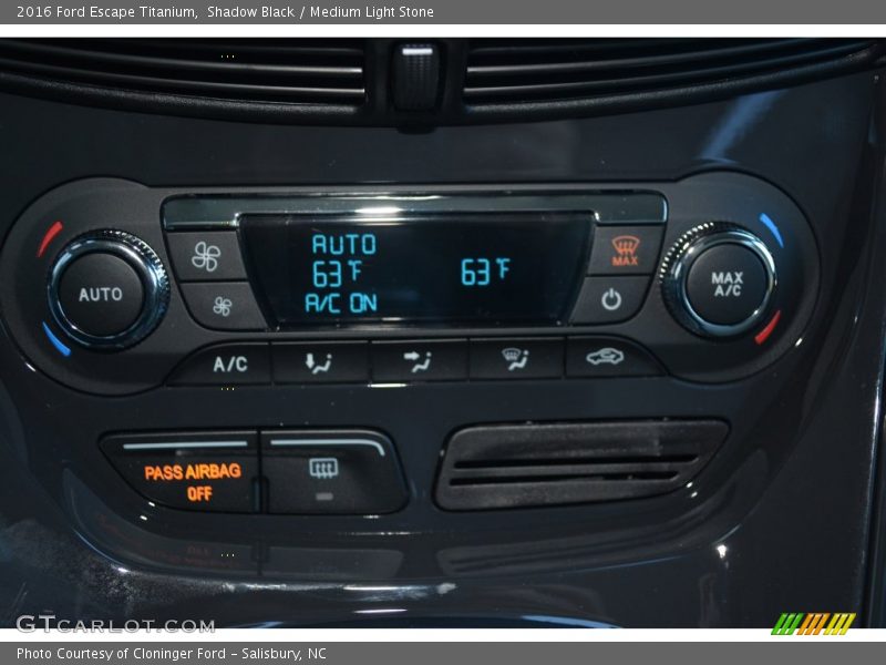 Shadow Black / Medium Light Stone 2016 Ford Escape Titanium