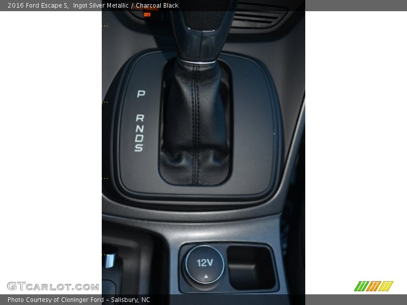 Ingot Silver Metallic / Charcoal Black 2016 Ford Escape S