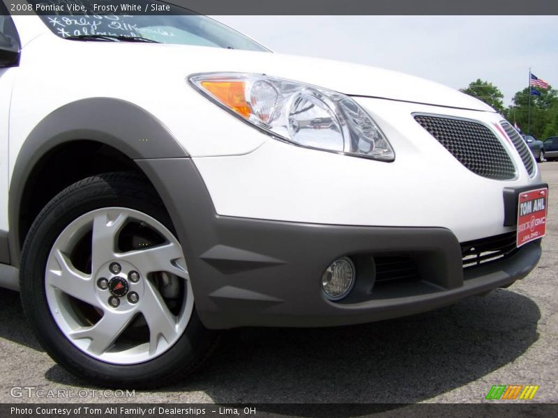 Frosty White / Slate 2008 Pontiac Vibe