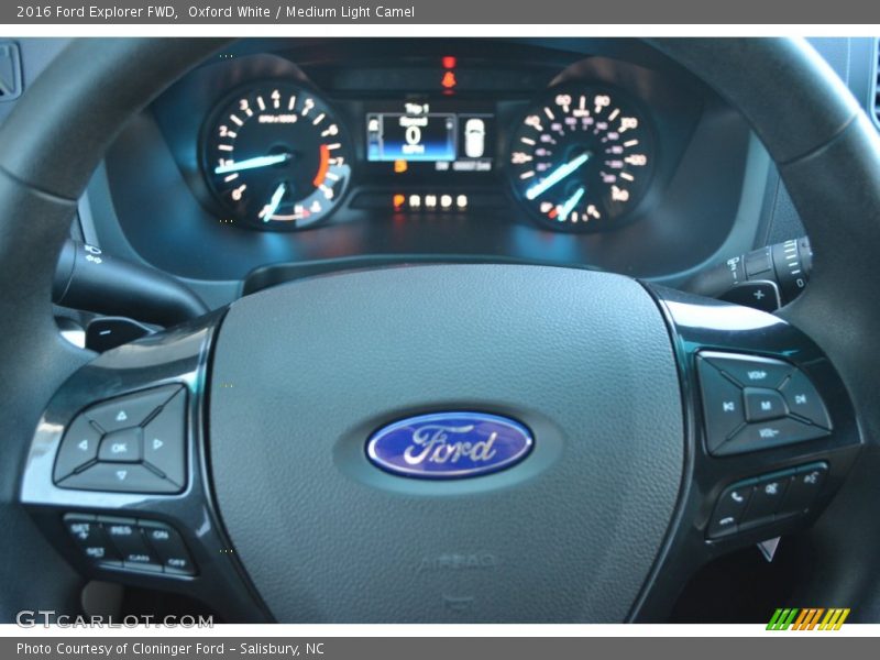 Oxford White / Medium Light Camel 2016 Ford Explorer FWD