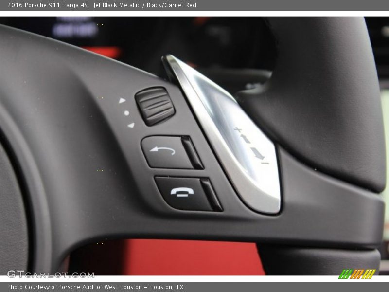 Controls of 2016 911 Targa 4S