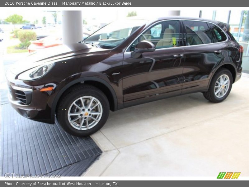  2016 Cayenne Diesel Mahogany Metallic