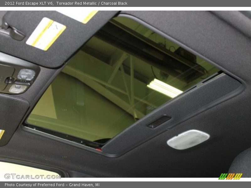 Toreador Red Metallic / Charcoal Black 2012 Ford Escape XLT V6