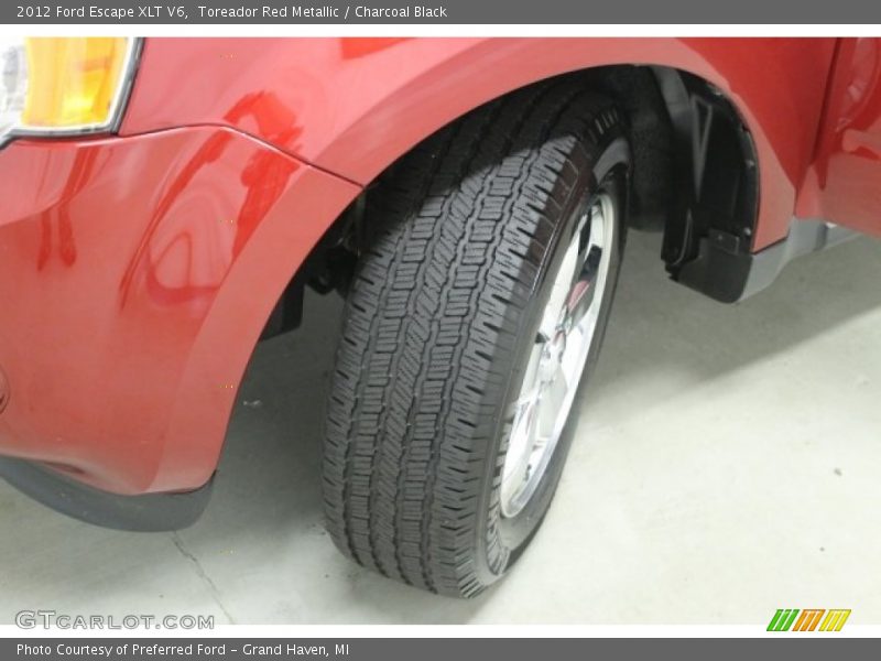 Toreador Red Metallic / Charcoal Black 2012 Ford Escape XLT V6