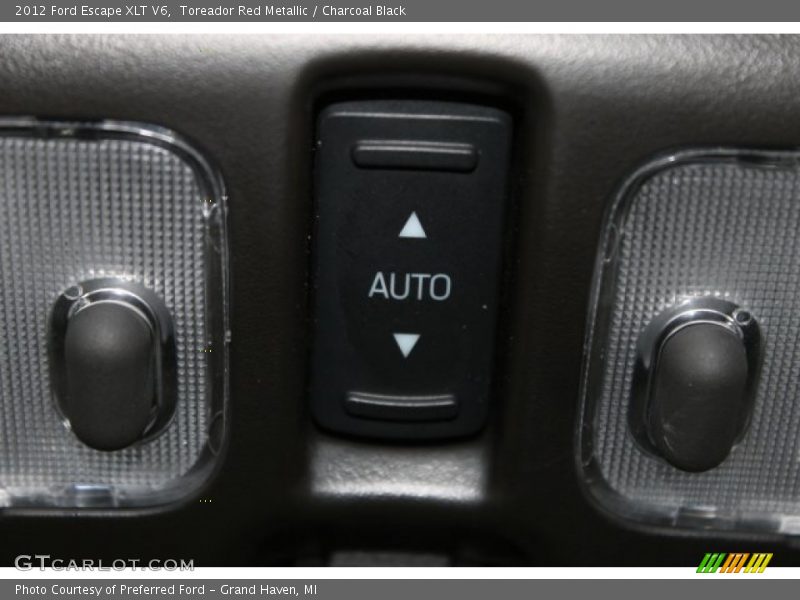 Toreador Red Metallic / Charcoal Black 2012 Ford Escape XLT V6