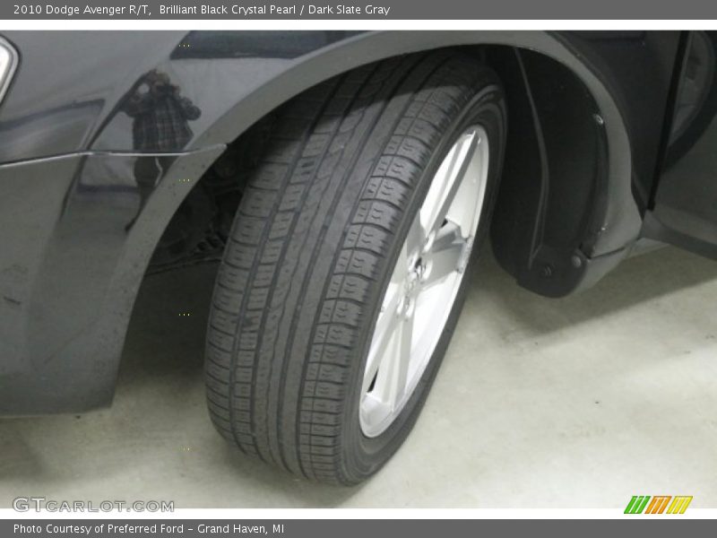 Brilliant Black Crystal Pearl / Dark Slate Gray 2010 Dodge Avenger R/T