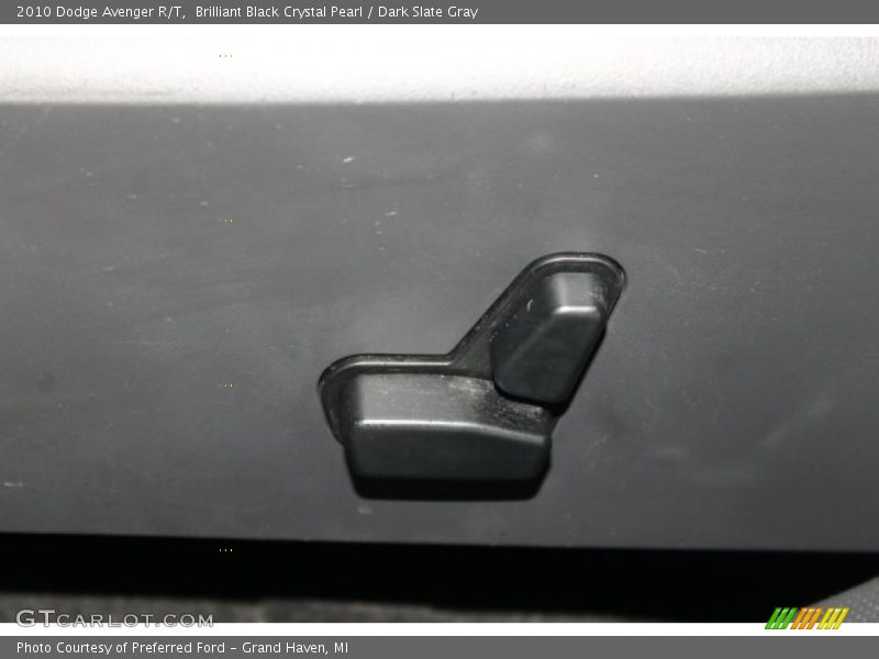 Brilliant Black Crystal Pearl / Dark Slate Gray 2010 Dodge Avenger R/T