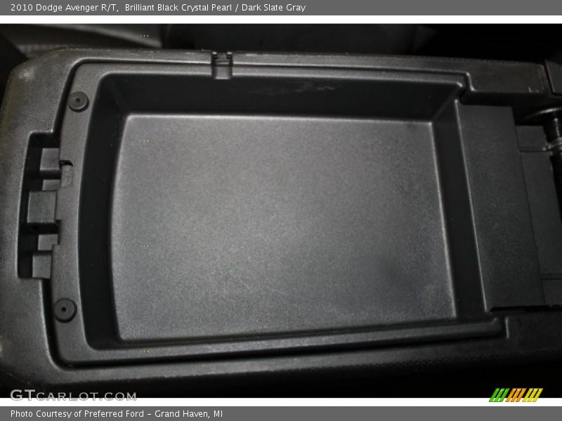 Brilliant Black Crystal Pearl / Dark Slate Gray 2010 Dodge Avenger R/T