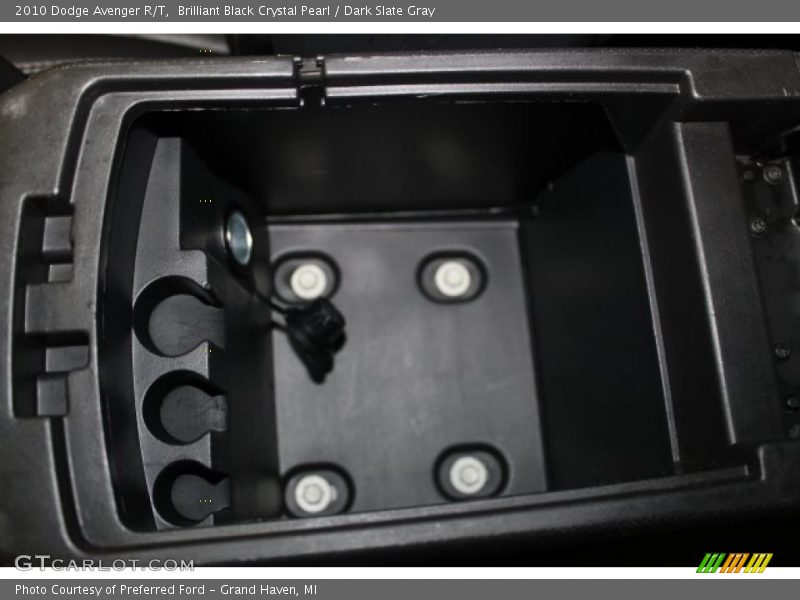 Brilliant Black Crystal Pearl / Dark Slate Gray 2010 Dodge Avenger R/T