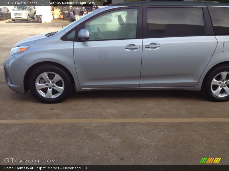 Silver Sky Metallic / Light Gray 2014 Toyota Sienna LE