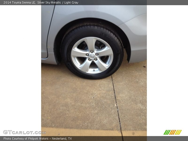 Silver Sky Metallic / Light Gray 2014 Toyota Sienna LE