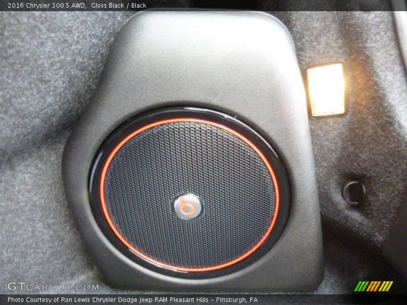 Gloss Black / Black 2016 Chrysler 300 S AWD