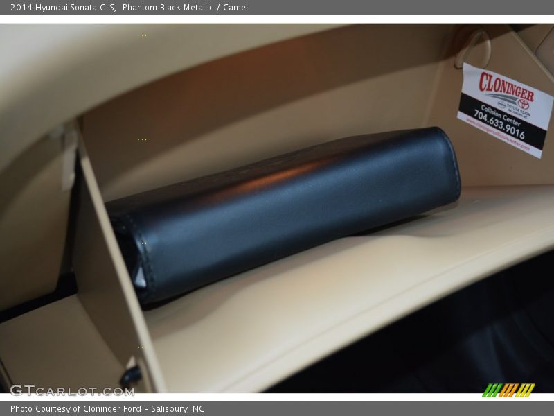 Phantom Black Metallic / Camel 2014 Hyundai Sonata GLS