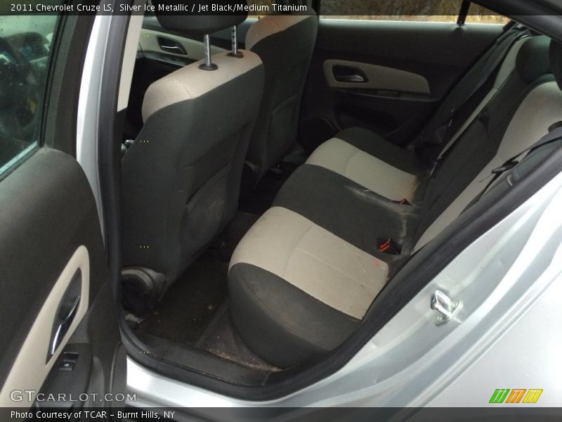 Silver Ice Metallic / Jet Black/Medium Titanium 2011 Chevrolet Cruze LS
