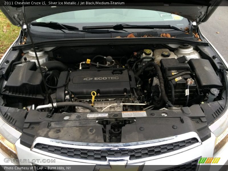 Silver Ice Metallic / Jet Black/Medium Titanium 2011 Chevrolet Cruze LS