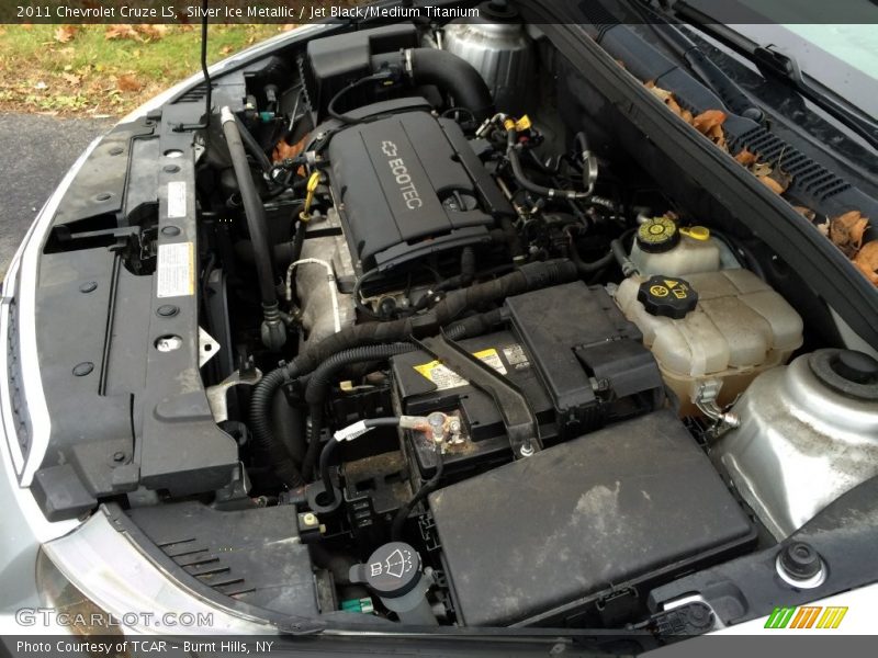Silver Ice Metallic / Jet Black/Medium Titanium 2011 Chevrolet Cruze LS