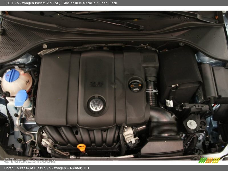 Glacier Blue Metallic / Titan Black 2013 Volkswagen Passat 2.5L SE