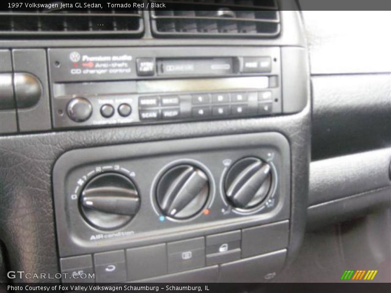 Tornado Red / Black 1997 Volkswagen Jetta GL Sedan